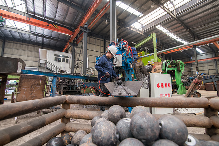 太原网架配件-螺栓球加工车间